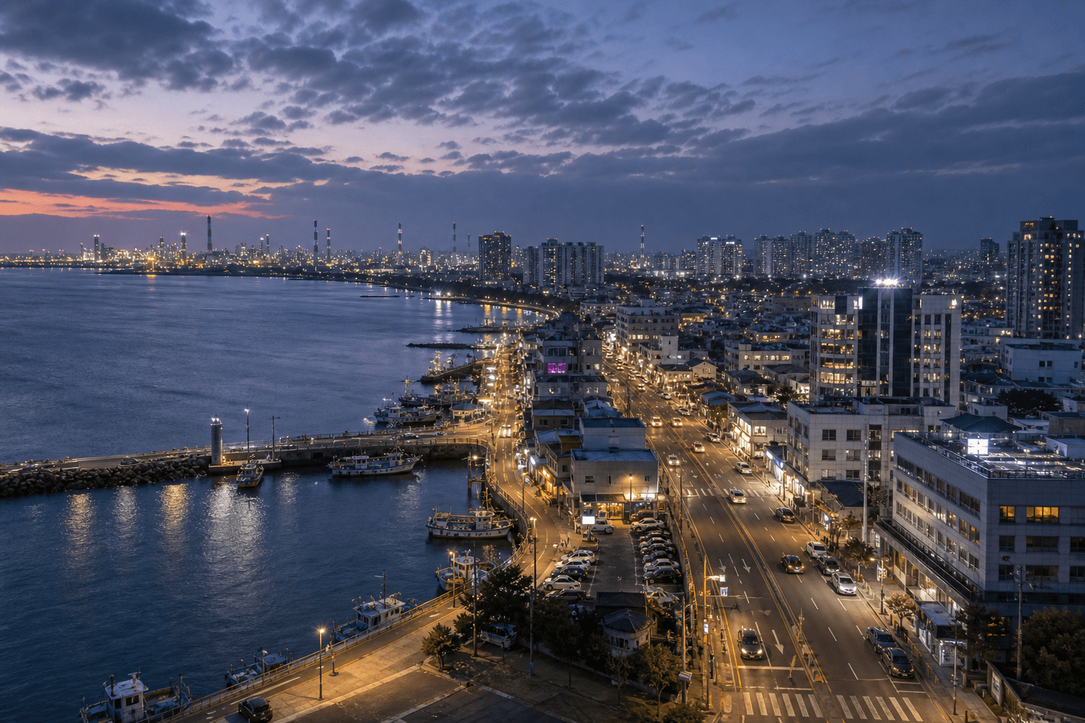 A beach-facing city can still function like a practical handoff